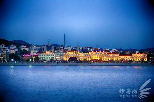 出海喂鳥吃海鮮 山東長島讓你玩到爽 出海喂鳥吃海鮮 山東長島讓你玩到爽