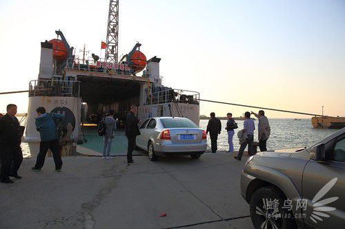 出海喂鳥吃海鮮 山東長島讓你玩到爽 出海喂鳥吃海鮮 山東長島讓你玩到爽