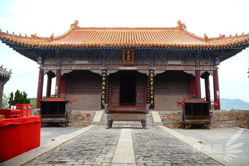 出海喂鳥吃海鮮 山東長島讓你玩到爽 出海喂鳥吃海鮮 山東長島讓你玩到爽