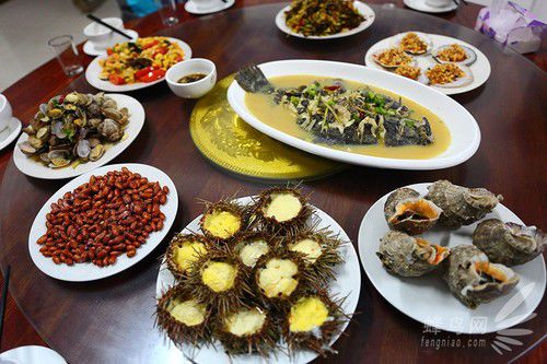 出海喂鳥(niǎo)吃海鮮 山東長(zhǎng)島讓你玩到爽 出海喂鳥(niǎo)吃海鮮 山東長(zhǎng)島讓你玩到爽