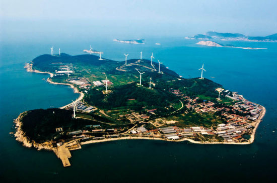 這是記者7月11日，航拍的山東省長島縣黑山島