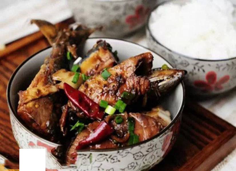 醬燜鮮鲅魚(yú)       