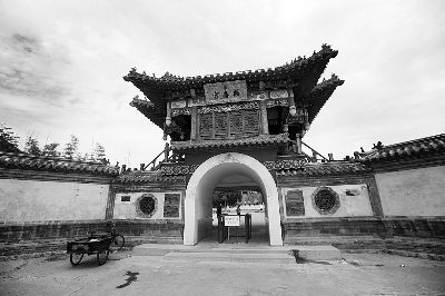 山東廟島顯應(yīng)宮，北洋海軍船模曾被放置在此處媽祖神像前，祈求得到海神庇護(hù)