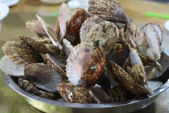 無(wú)與倫比的美味：長(zhǎng)島國(guó)際度假區(qū)的海鮮盛宴 - 西園的貓 - 風(fēng)從海面吹過(guò)來(lái)